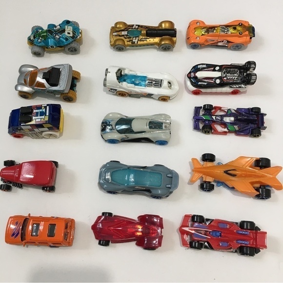 Mattel Vehicles Hot Wheels Diecast Car Lot of 15 Cars Vehicles - Picture 4 of 15